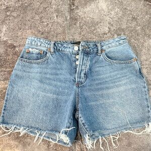 House of Harlow Mom Jean Shorts Women's 27 frayed hem